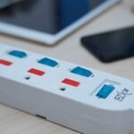 KMC 6 Outlet Power Strip with Multi-Outlet Independent Switches, Overload Protector,4-Foot Cord - Image 7